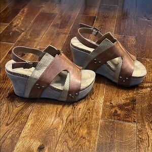 Pierre Dumas Brown Leather Wedge Sandals